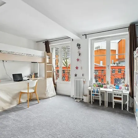 Triplex Atypique A 10mn De Paris